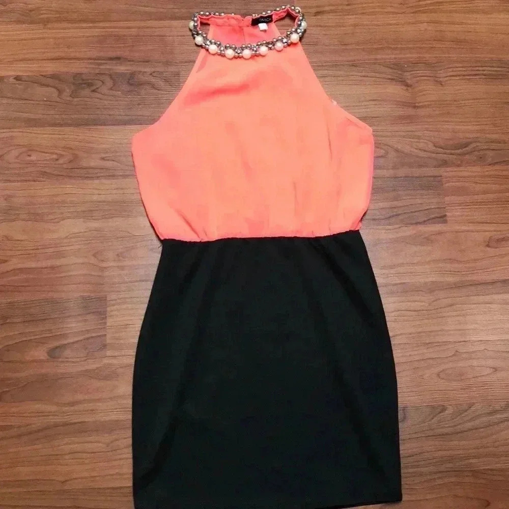 Orange‎ party dress, size Med